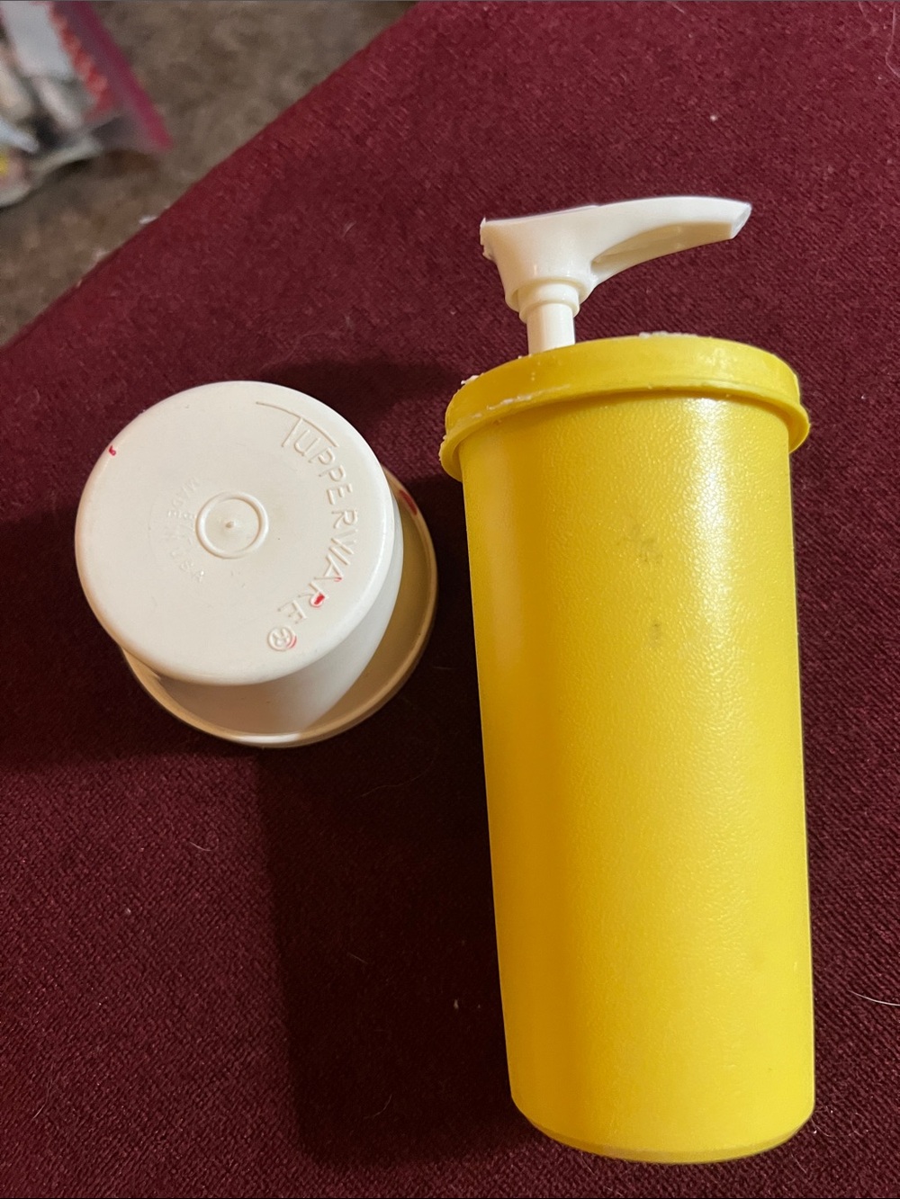 Tupperware Yellow mustard Sauce Pump and Cap Set